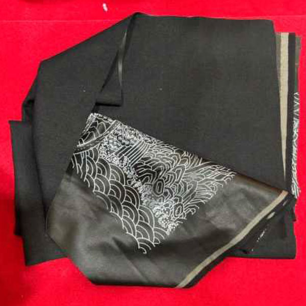 신소재 개발(가죽/원단)과 소재의 상용화를 위한 시제품 제작